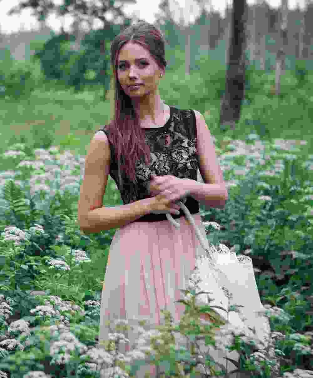 Sleeveless Midi Dress - Image 3