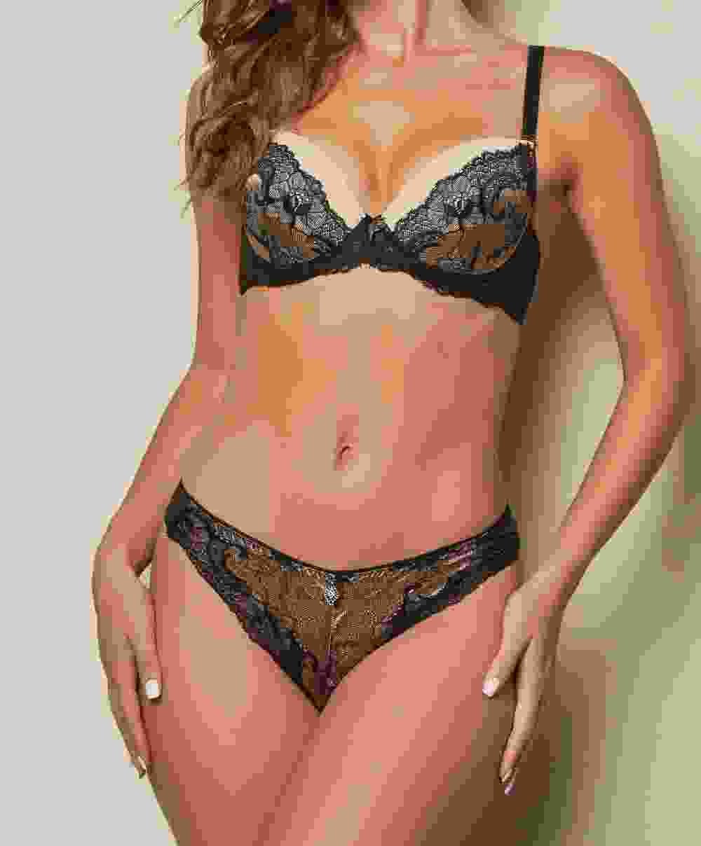 Black Lace Lingerie - Image 5